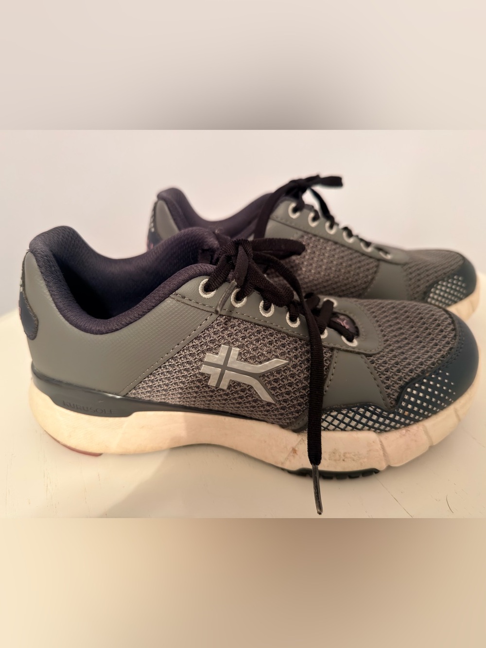 KURU Women's Gray and Black Athletic Sneakers with White Sole